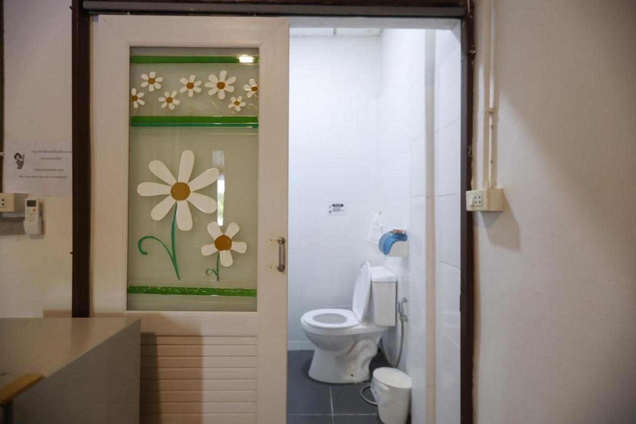 Banana Hostel Donmuang Bangkok Eksteriør billede