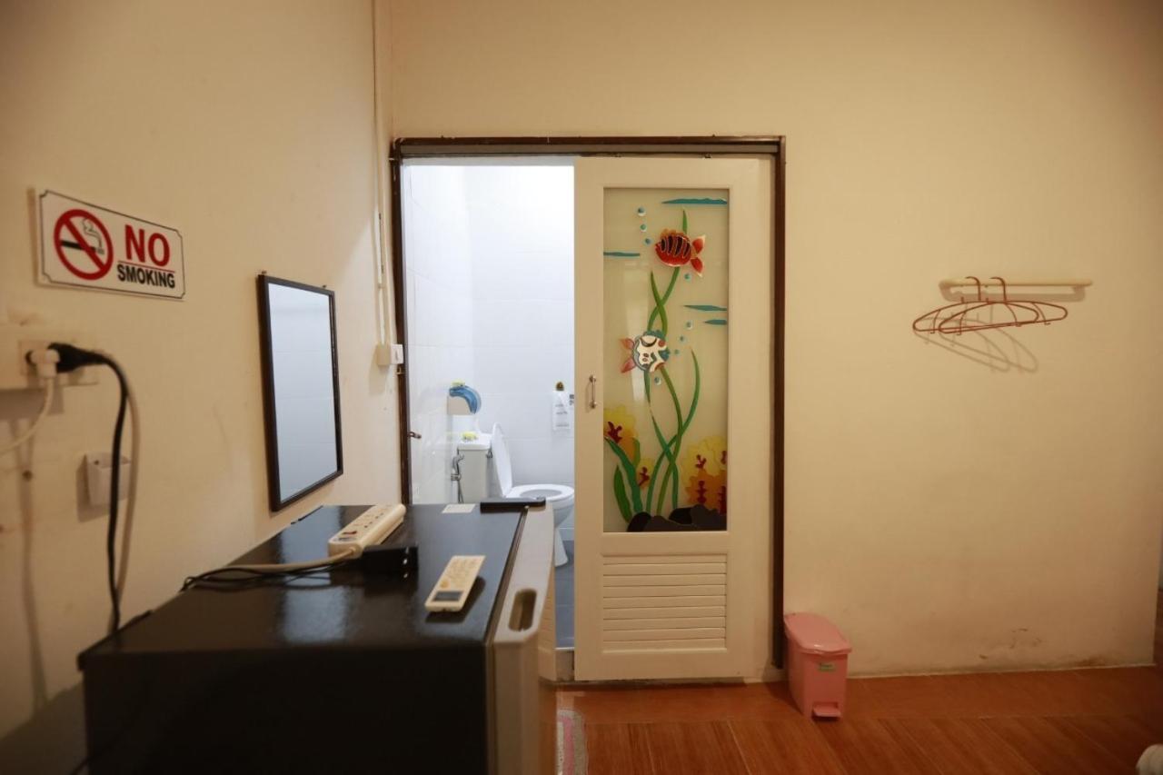 Banana Hostel Donmuang Bangkok Eksteriør billede