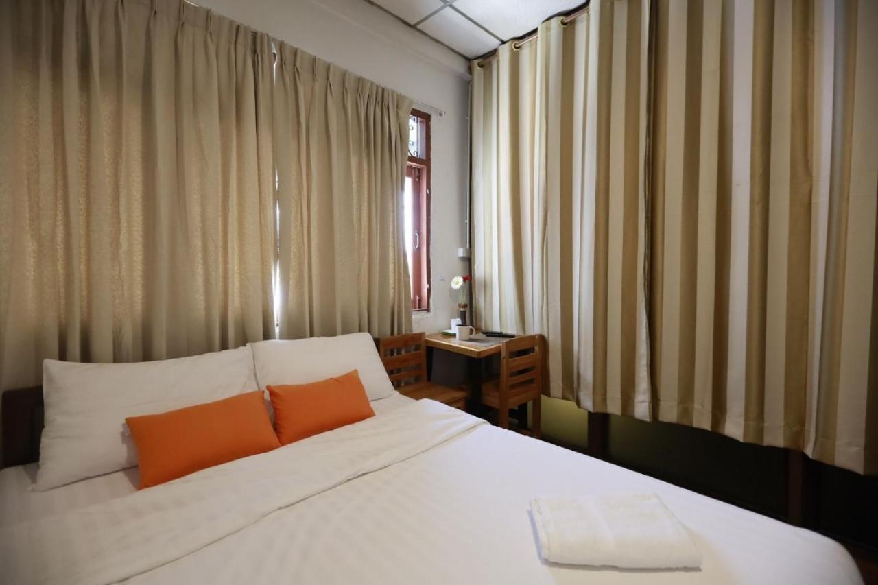 Banana Hostel Donmuang Bangkok Eksteriør billede