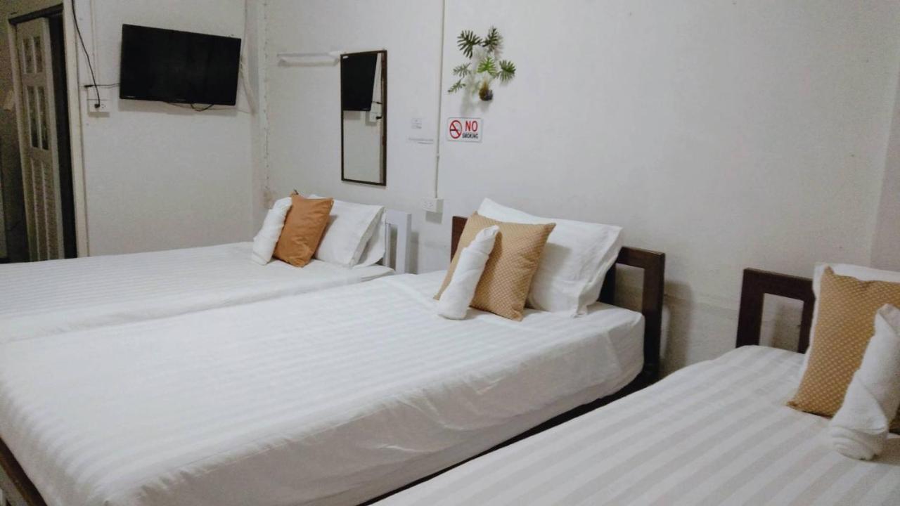 Banana Hostel Donmuang Bangkok Eksteriør billede
